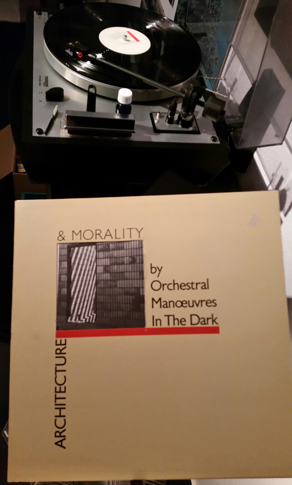 ORCHESTRAL MANOEUVRES IN THE DARK Architecture And Morality (1981 - Orchestral Manoeuvres In The Dark Architecture & Morality
