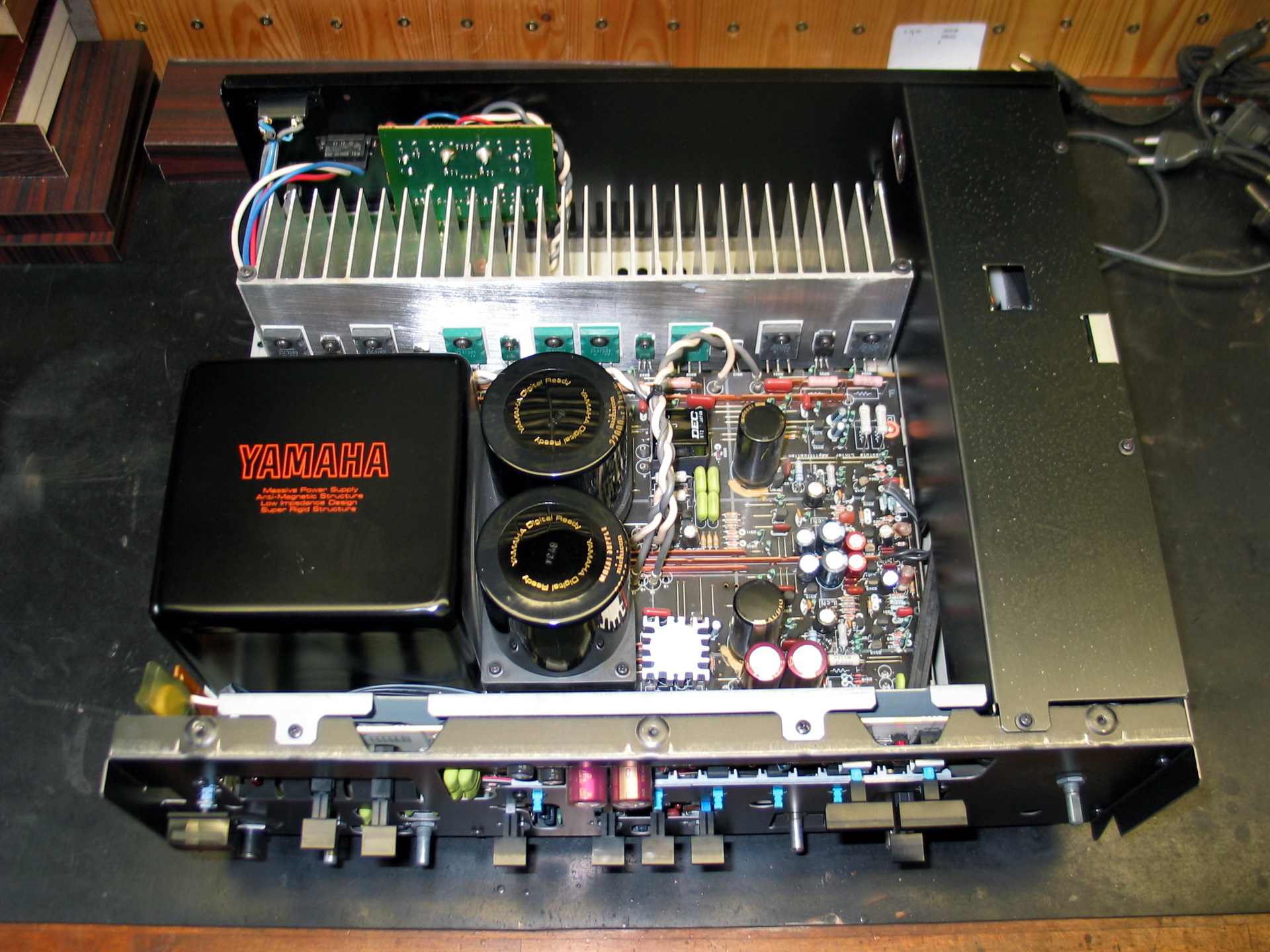 YAMAHA AX-900 - アンプ