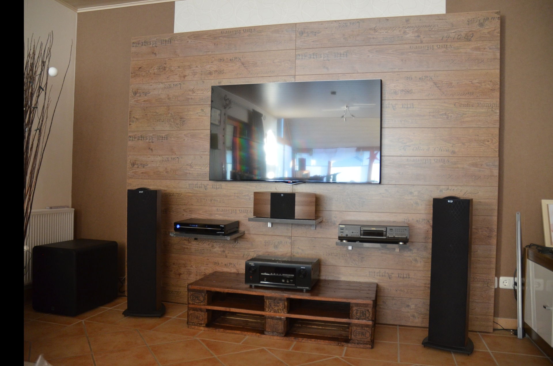 Bilder eurer steinwände / kiesbetten, racks, gehäuse hifi forum ...