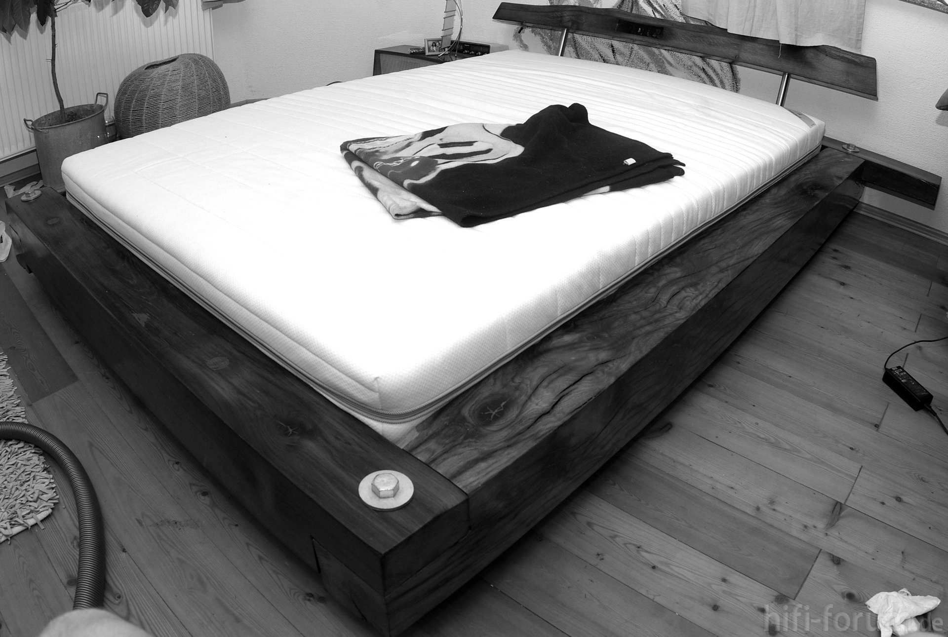 Bett aus balken bauen: betten aus altholz ? freude am original.