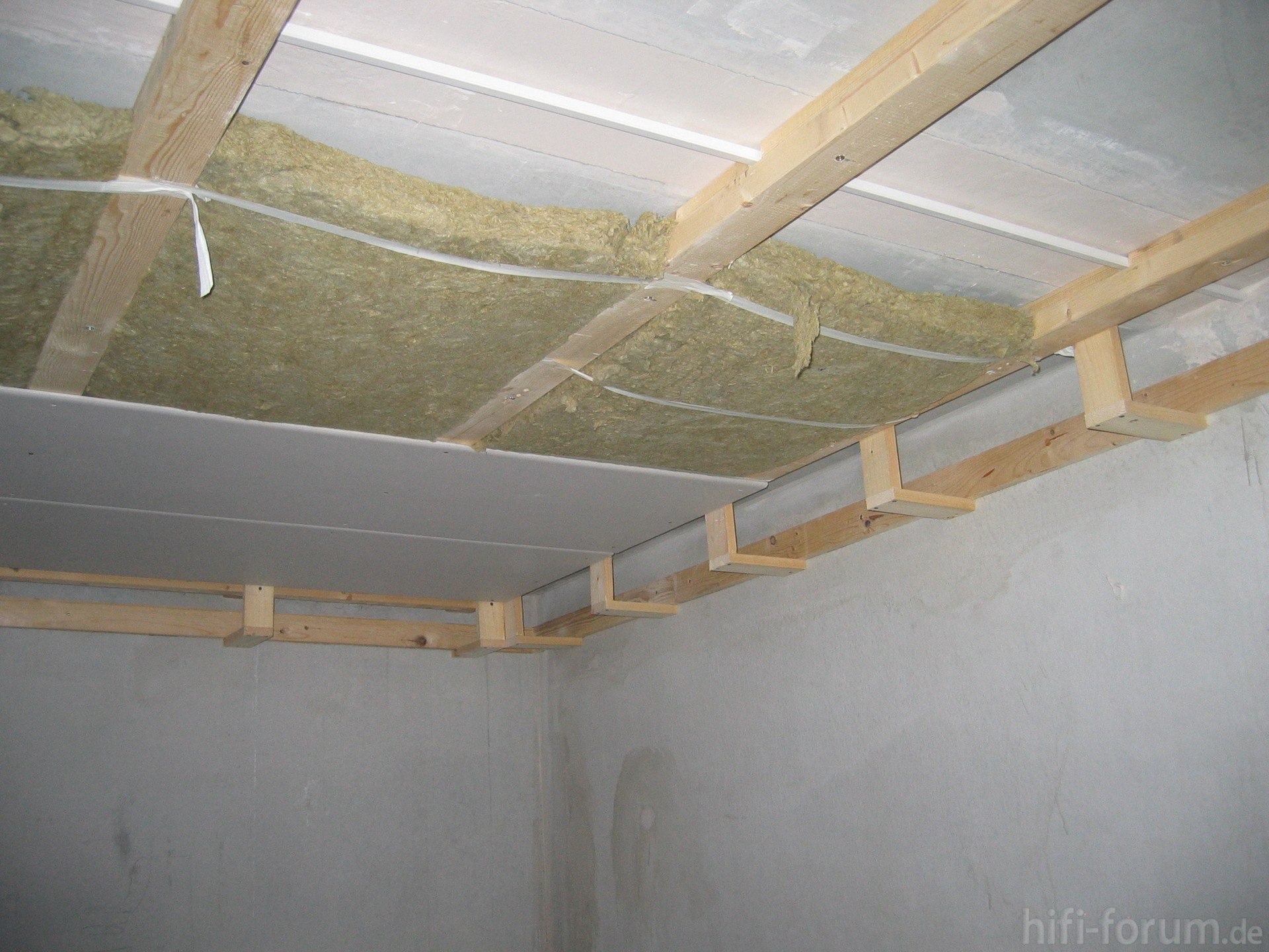 Wohnzimmer decken ideen – dumss.com