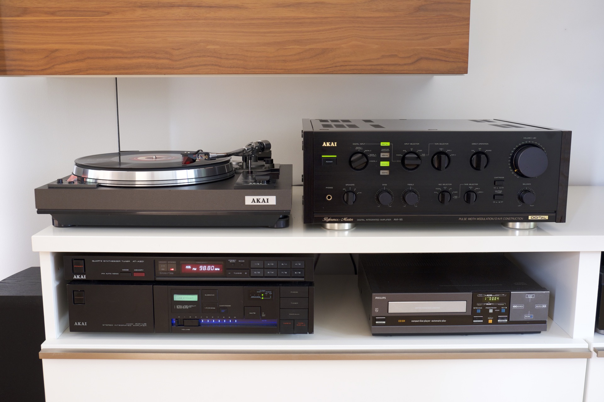 AKAI | akai, akaiamp, cdplayer, hecocelan, hifiklassiker, philips, sony ...