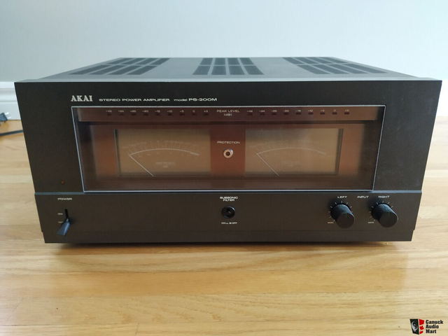 AKAI Endstufe PS 200M