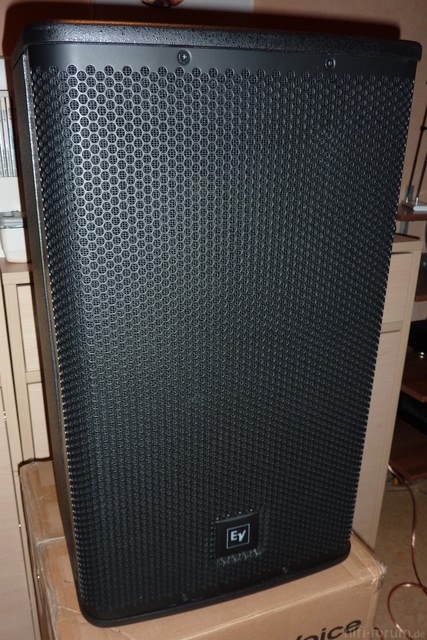 Electro Voice ELX112 