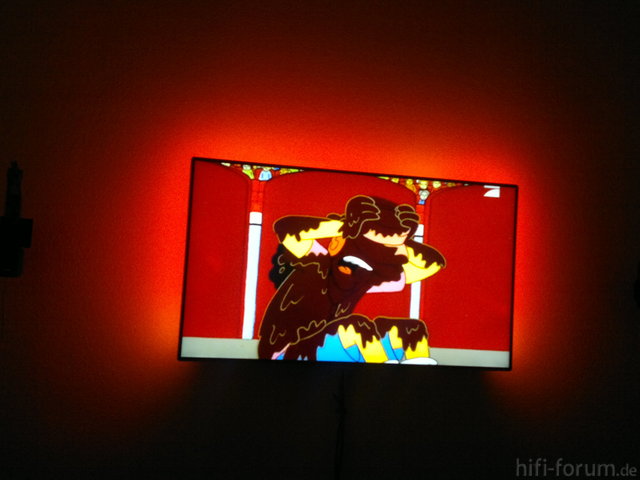 46PFL8007 Ambilight 1