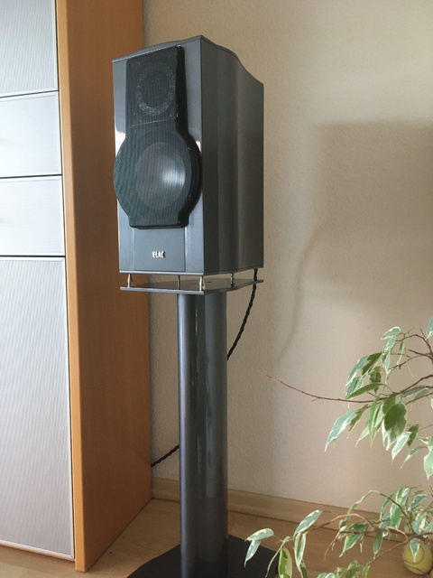 ELAC BS 602