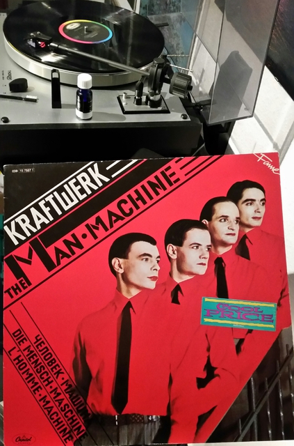 KRAFTWERK The Man Machine (1978)