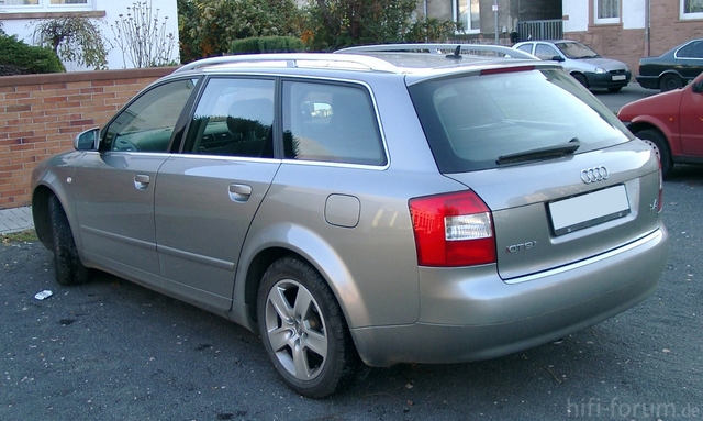 Audi_A4_B6_Kombi_rear_20071115