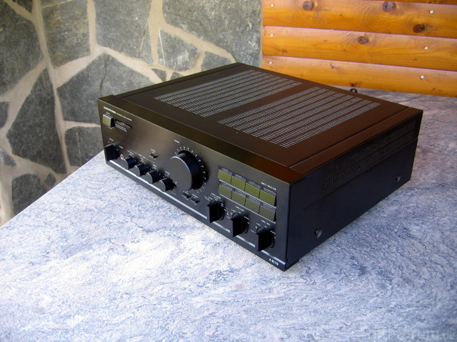 Onkyo A-8170_2