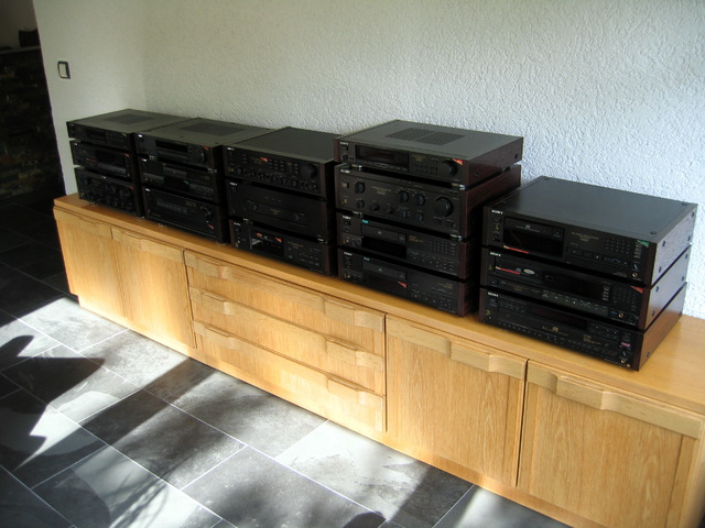 Sony ES-Sammlung