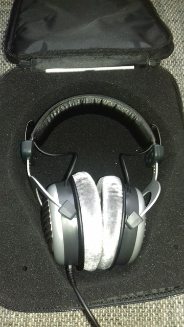 Beyerdynamic DT-990 Edition.