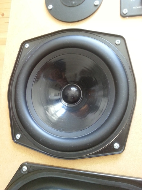 KEF 104aB