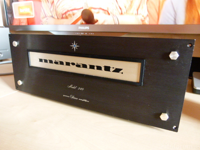 Marantz Model 240 Front