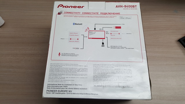 Pioneer AVH-8400BT 7
