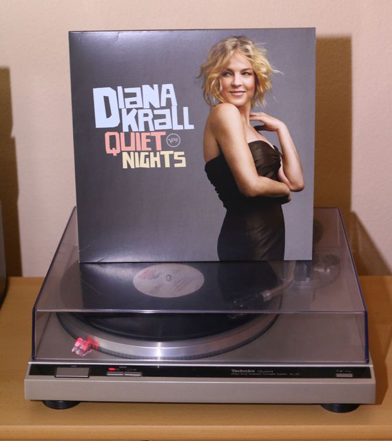 Diana Krall - Quiet Nights