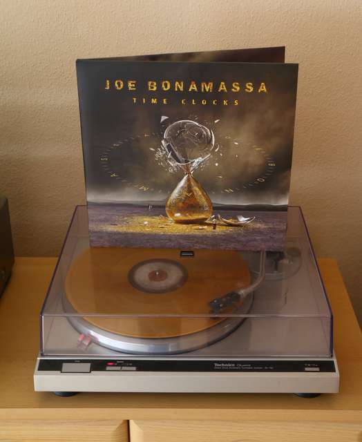 Joe Bonamassa   Time Clocks