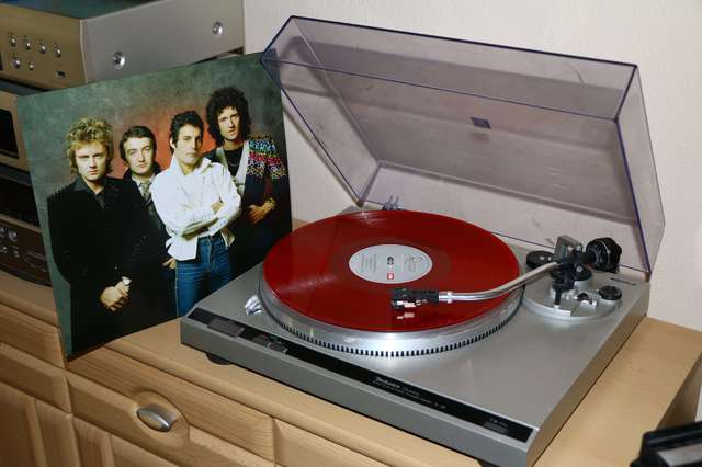 Queen - Platinum LP 2