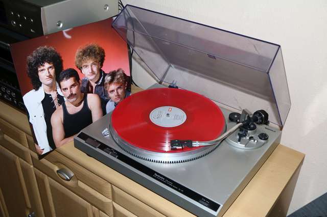 Queen - Platinum LP 3