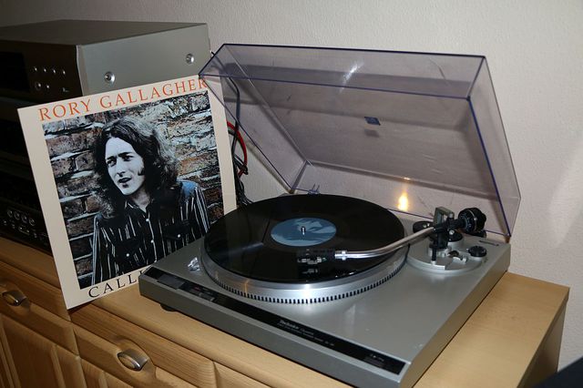 Rory Gallagher - Calling Card