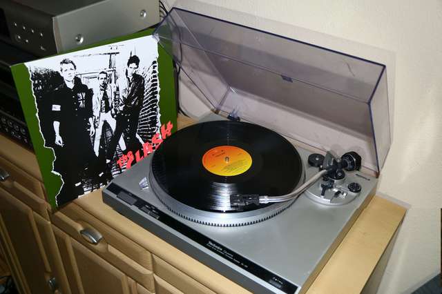 The Clash - The Clash 2