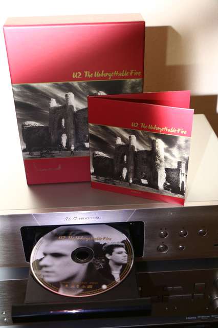 U2 - The Unforgettable Fire Siper Deluxe