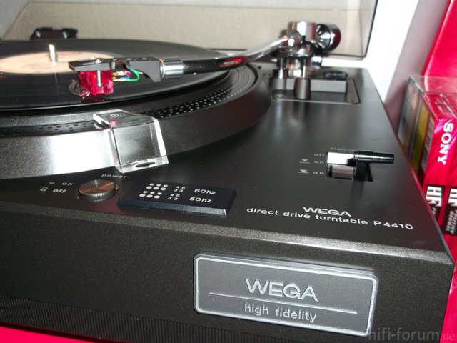 WEGA P4410 mit Denon DL-110