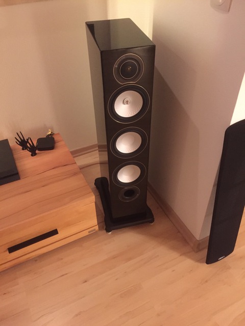 Monitor Audio RX8 und Center