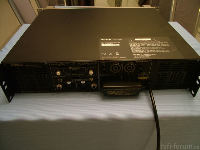 Yamaha P7000S (2)