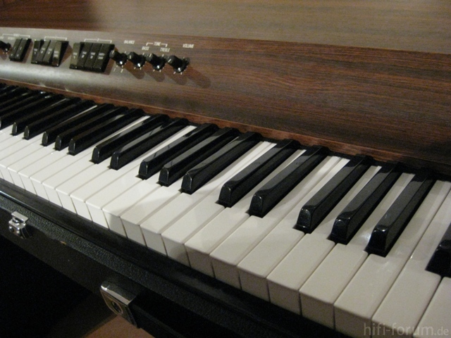 YAMAHA CP 30 005