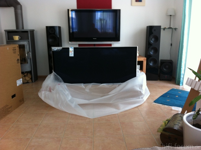 Tv 002