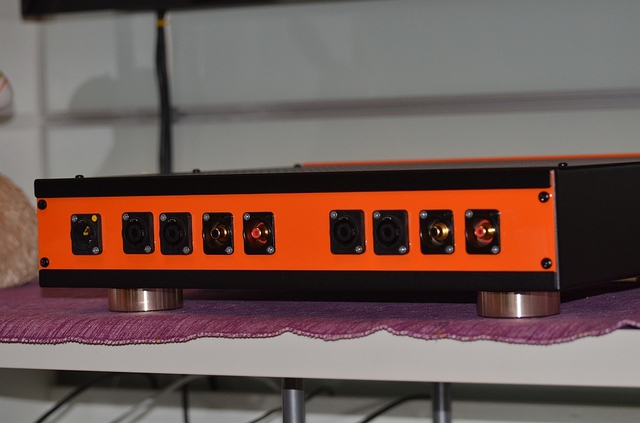 T Amp 2300MKII 4CH 1 013