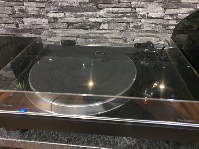 Technics SL 1500C