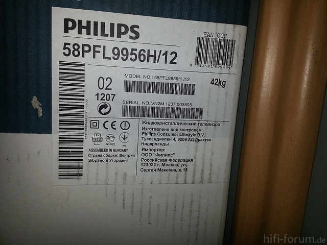 Typenschild-Aufkleber auf Philips 58PFL9956H/12