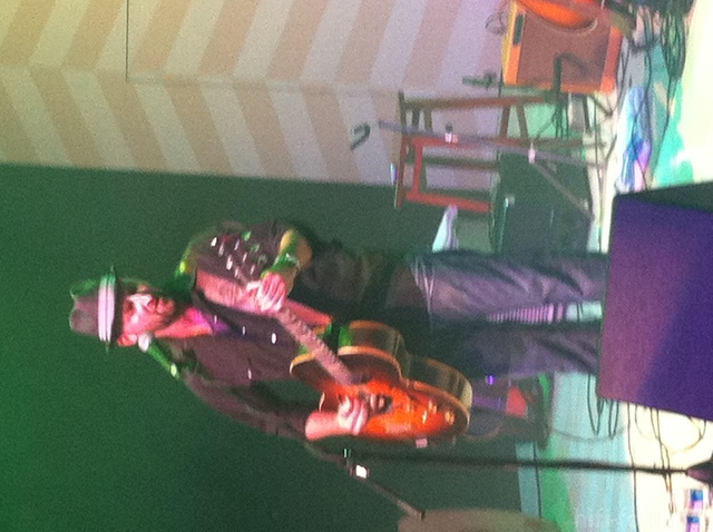 Seth Walker Playing The Gibson Electric