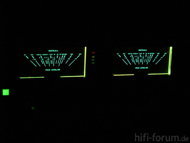 Proton D1200 Bei Nacht