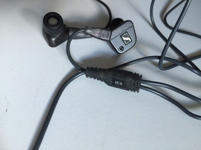 Sennheiser IE8