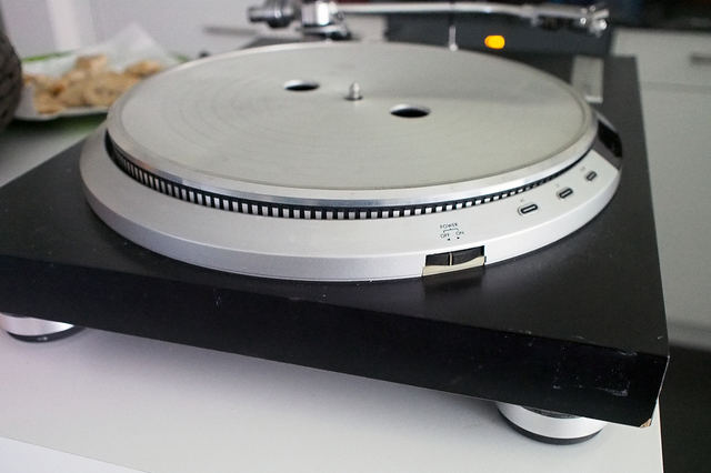 Damaged Turntable