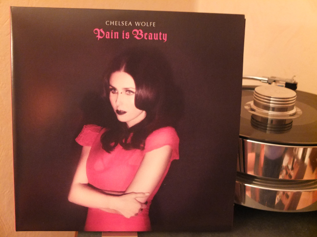 Chelsea Wolfe - Pain Is Beauty