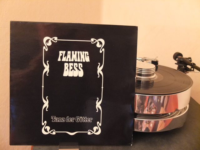 Flaming Bess - Tanz Der Gtter