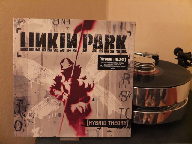 Linkin Park - Hybrid Theory