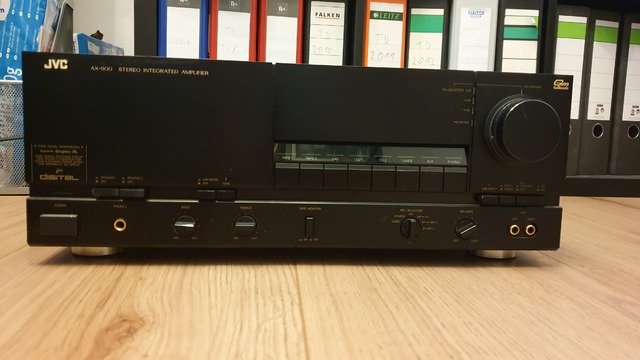 JVC AX 1100