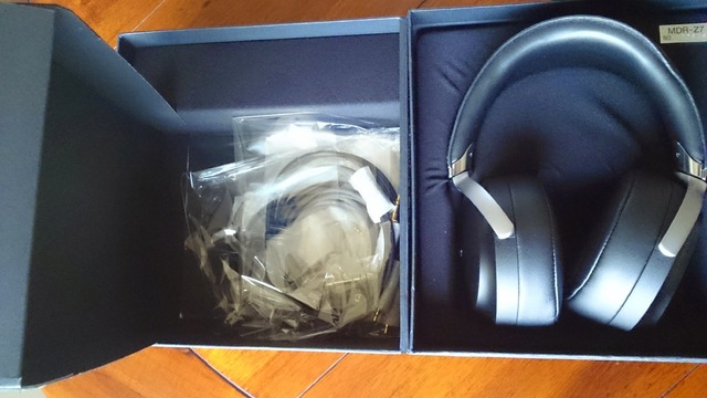 Sony MDR-Z7