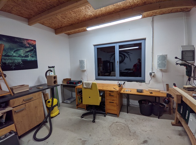 PXL 20230322 220358724