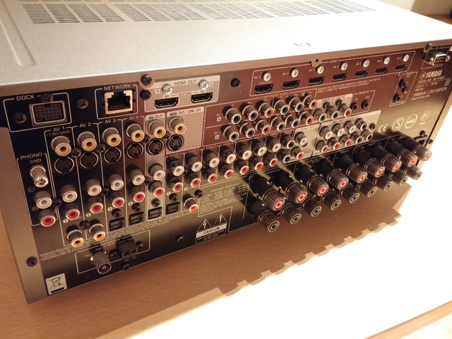Yamaha RX-v1067