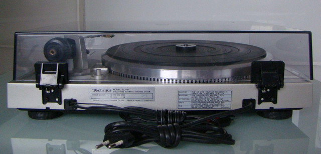 Technics SL-Q3 Scharnier