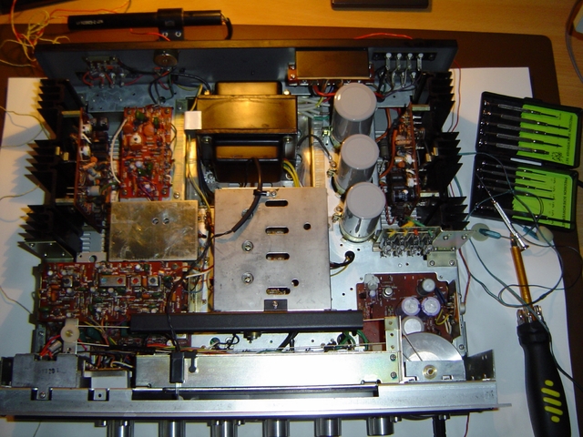 Marantz 2230 inside