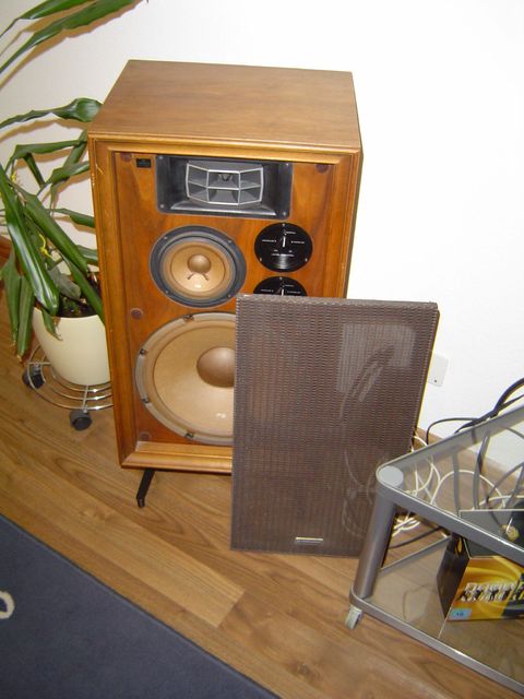 PIONEER CS-700