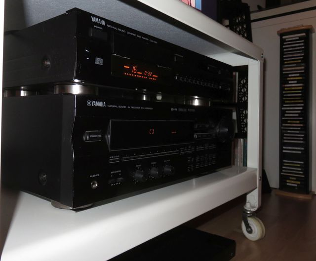 YAMAHA CDX-480 & RX-V395RDS