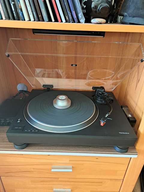 Technics SL-1500C