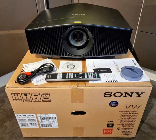 Sony VPL-VW760ES